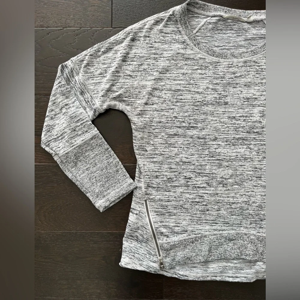 Athleta Gray Jogger Set - Picture 3 of 8